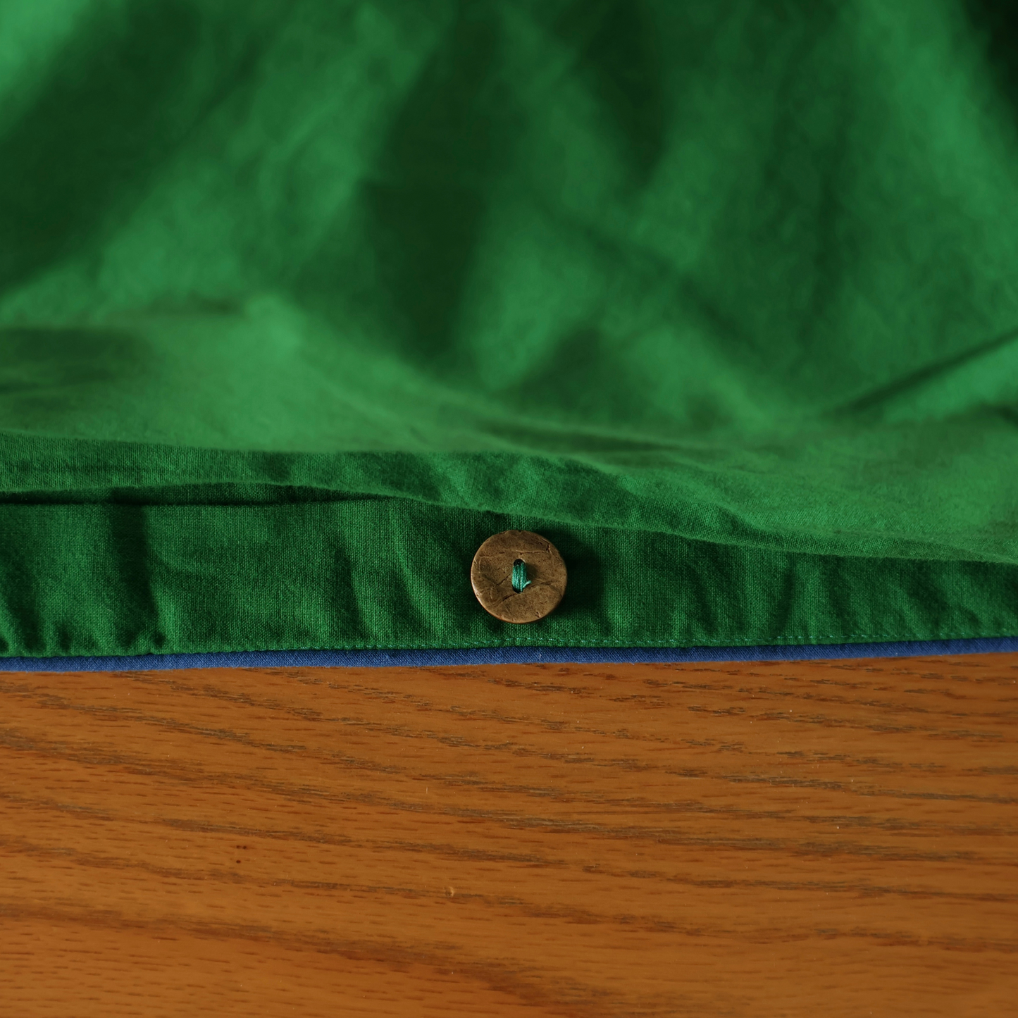 Bedding Set BORDERLINE Combo 03: Navy on Green (Flat Sheet)